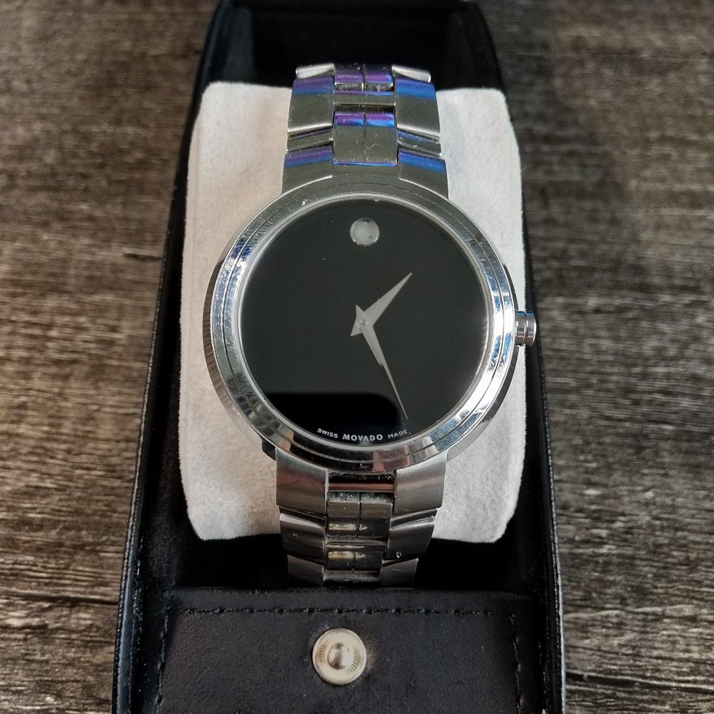 Movado Juro unisex wristwatch